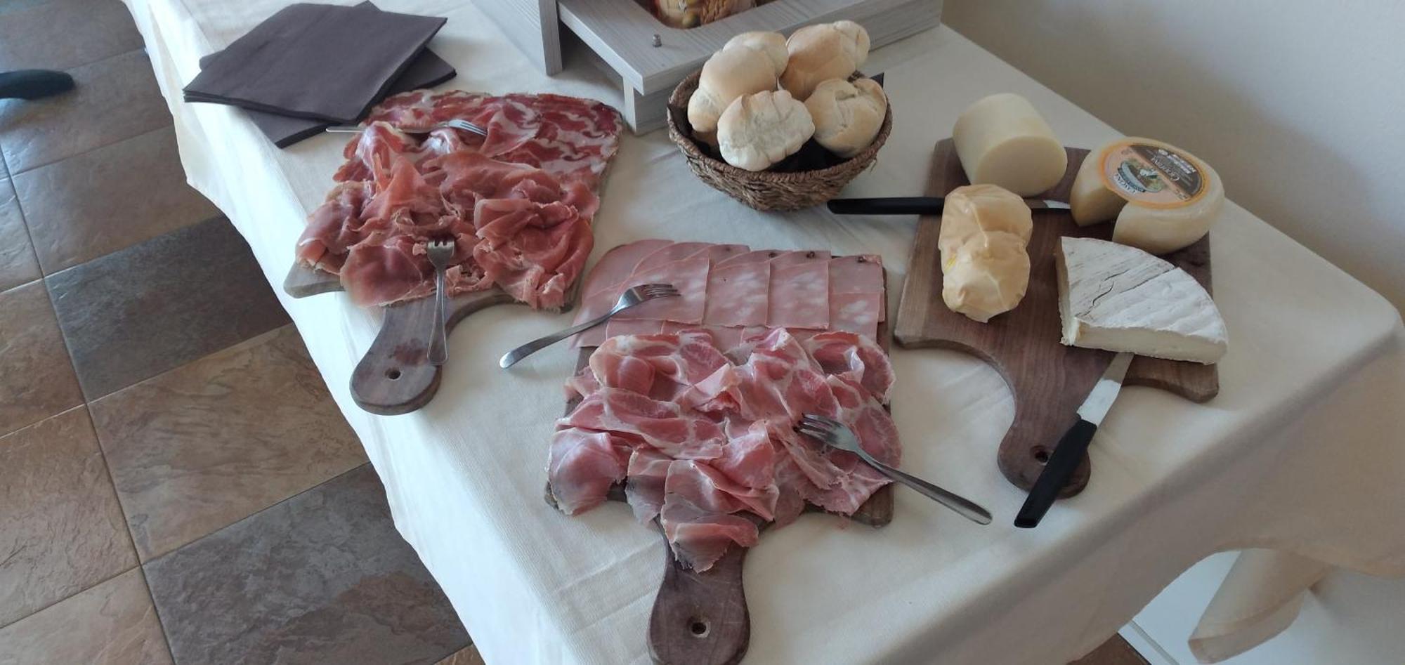 Вилла La Rondanina Castelnuovo Fogliani Экстерьер фото